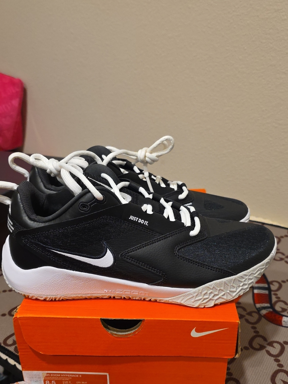 Nike Air Zoom Hyperace 3 Black & White Low-Top Running Shoes